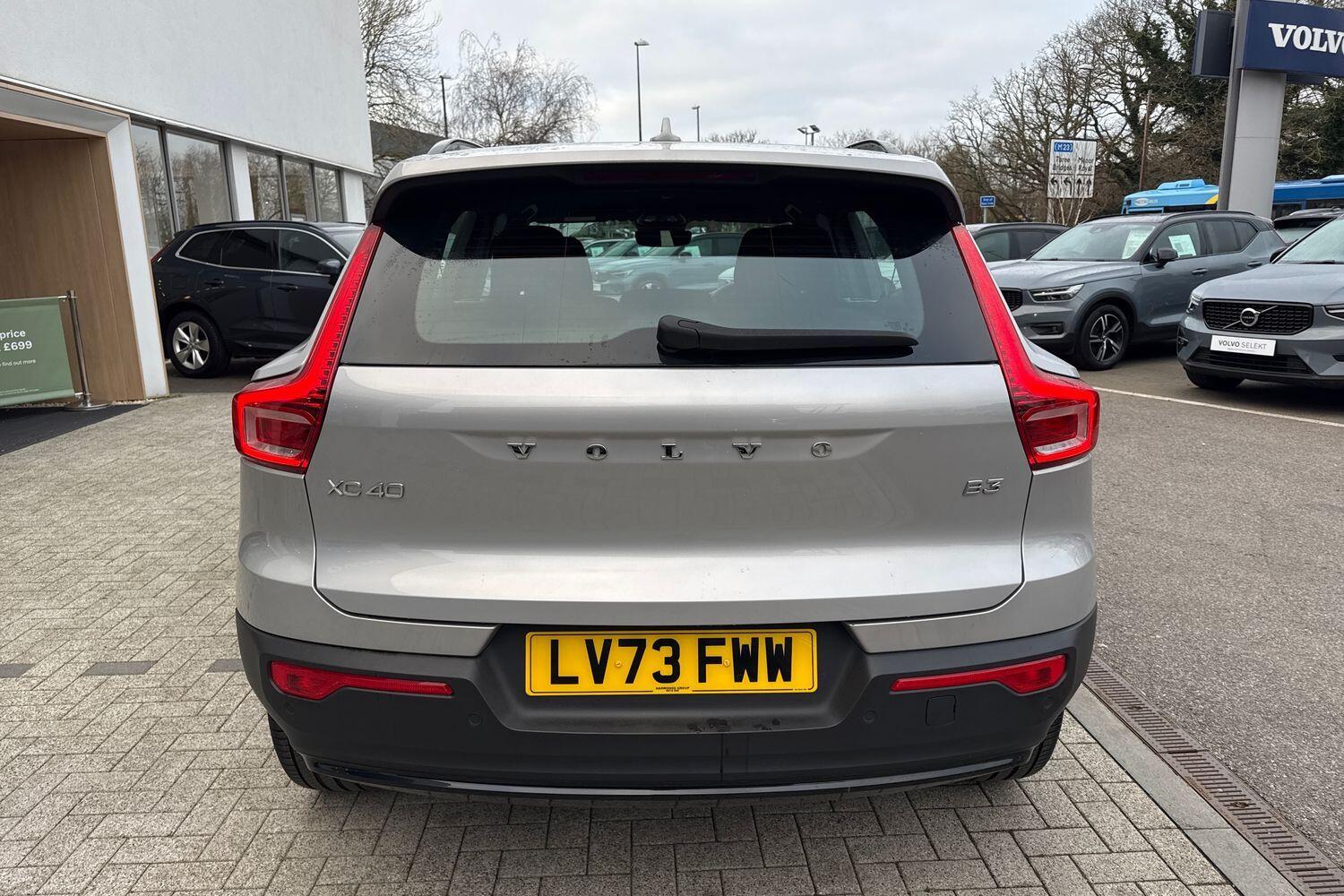 Used Volvo XC40 2023 for sale - 77067126: Photo 9