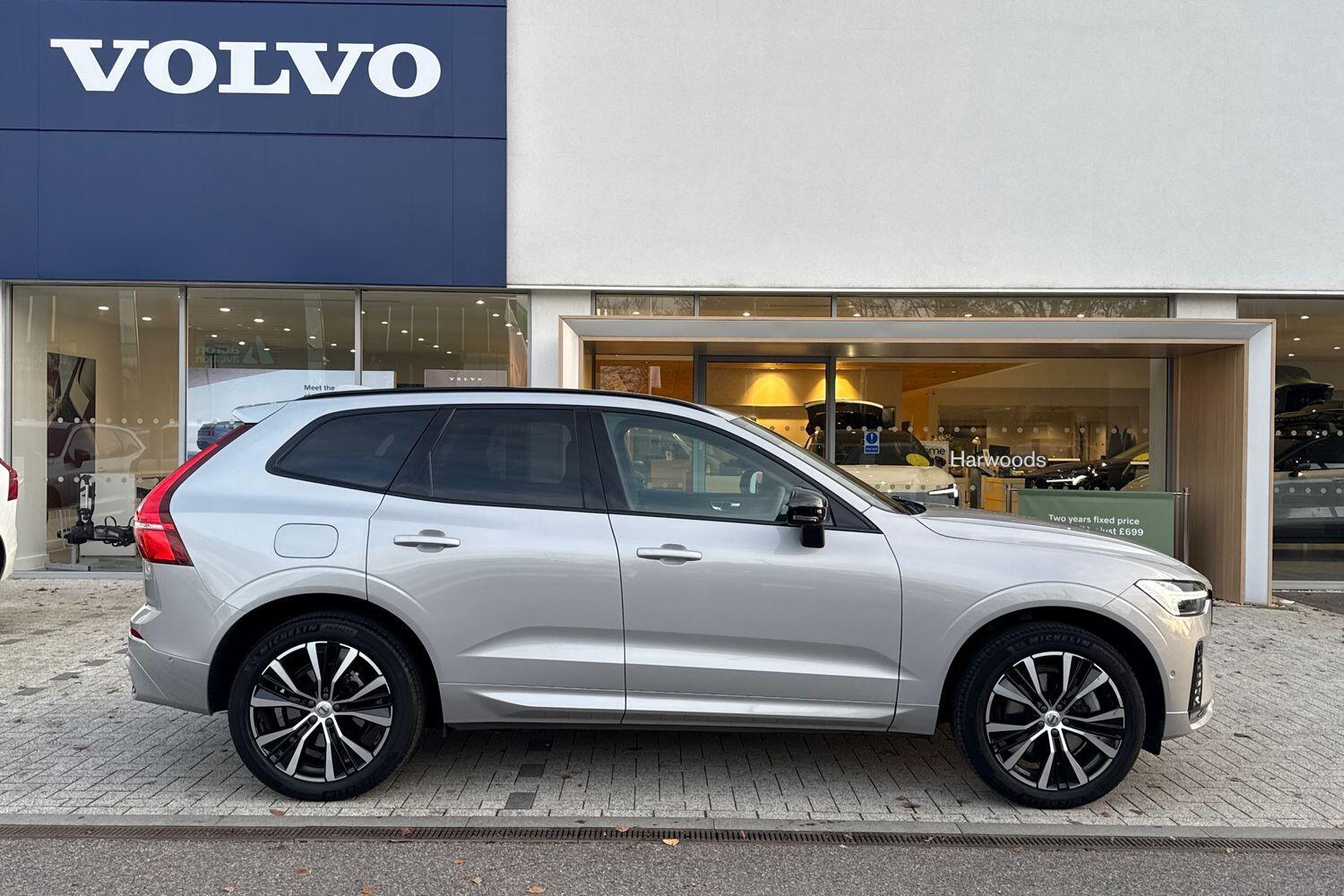 Used Volvo XC60 2023 for sale - 76607989: Photo 2