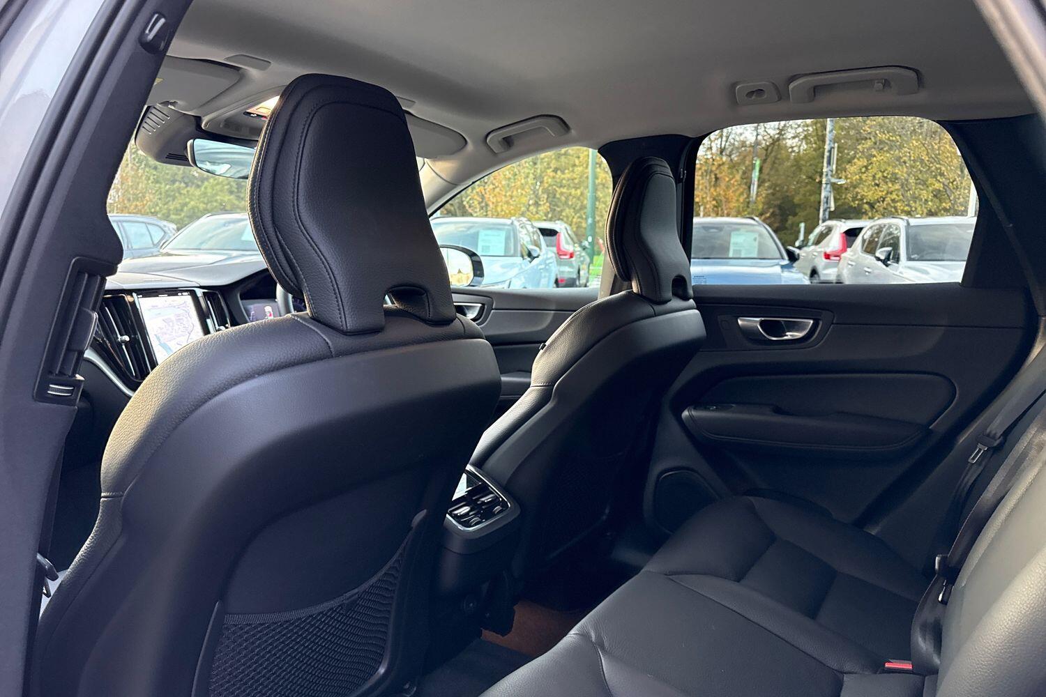 Used Volvo XC60 2023 for sale - 76607989: Photo 31