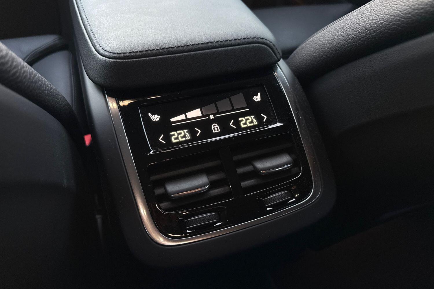 Used Volvo XC60 2023 for sale - 76607989: Photo 32