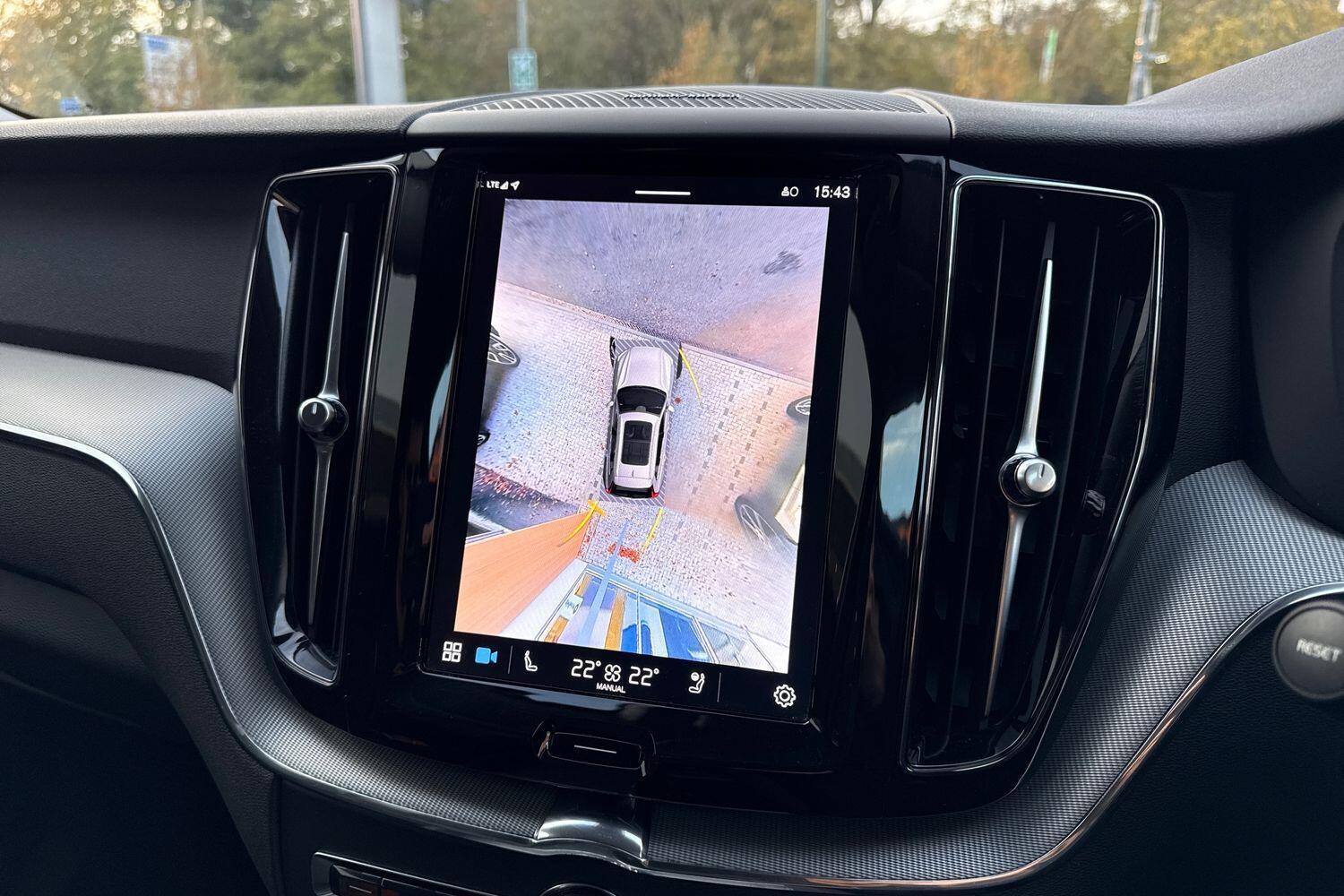 Used Volvo XC60 2023 for sale - 76607989: Photo 4