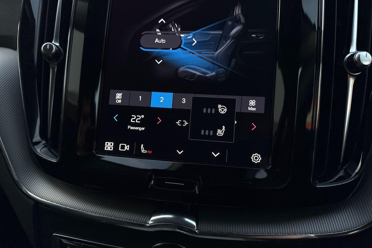 Used Volvo XC60 2023 for sale - 76607989: Photo 41