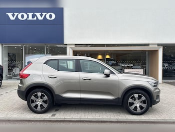 Used Volvo XC40 2021 for sale - 76179312: Photo 2