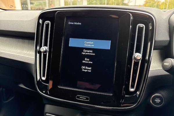 Used Volvo XC40 2021 for sale - 76179312: Photo 41