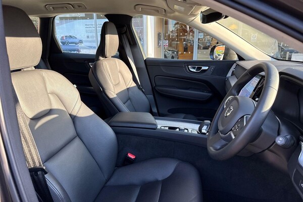 Used Volvo XC60 2022 for sale - 76135971: Photo 25