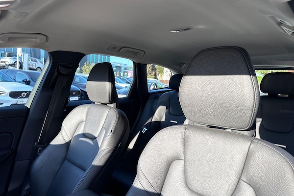 Used Volvo XC60 2022 for sale - 76135971: Photo 28