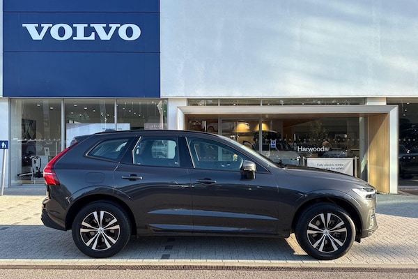 Used Volvo XC60 2022 for sale - 76135971: Photo 2