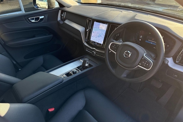 Used Volvo XC60 2022 for sale - 76135971: Photo 5
