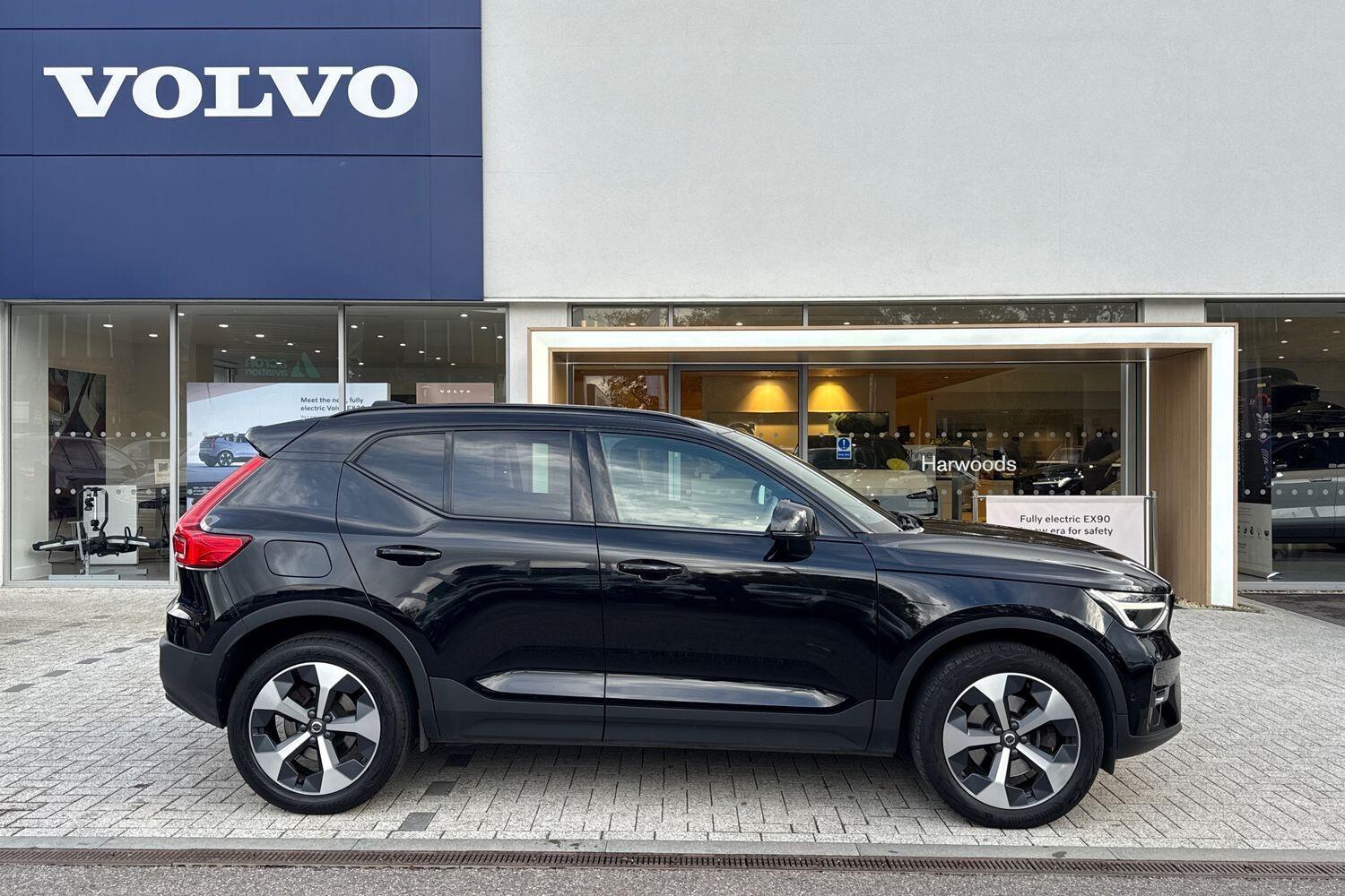 Used Volvo XC40 2022 for sale - 76361418: Photo 2