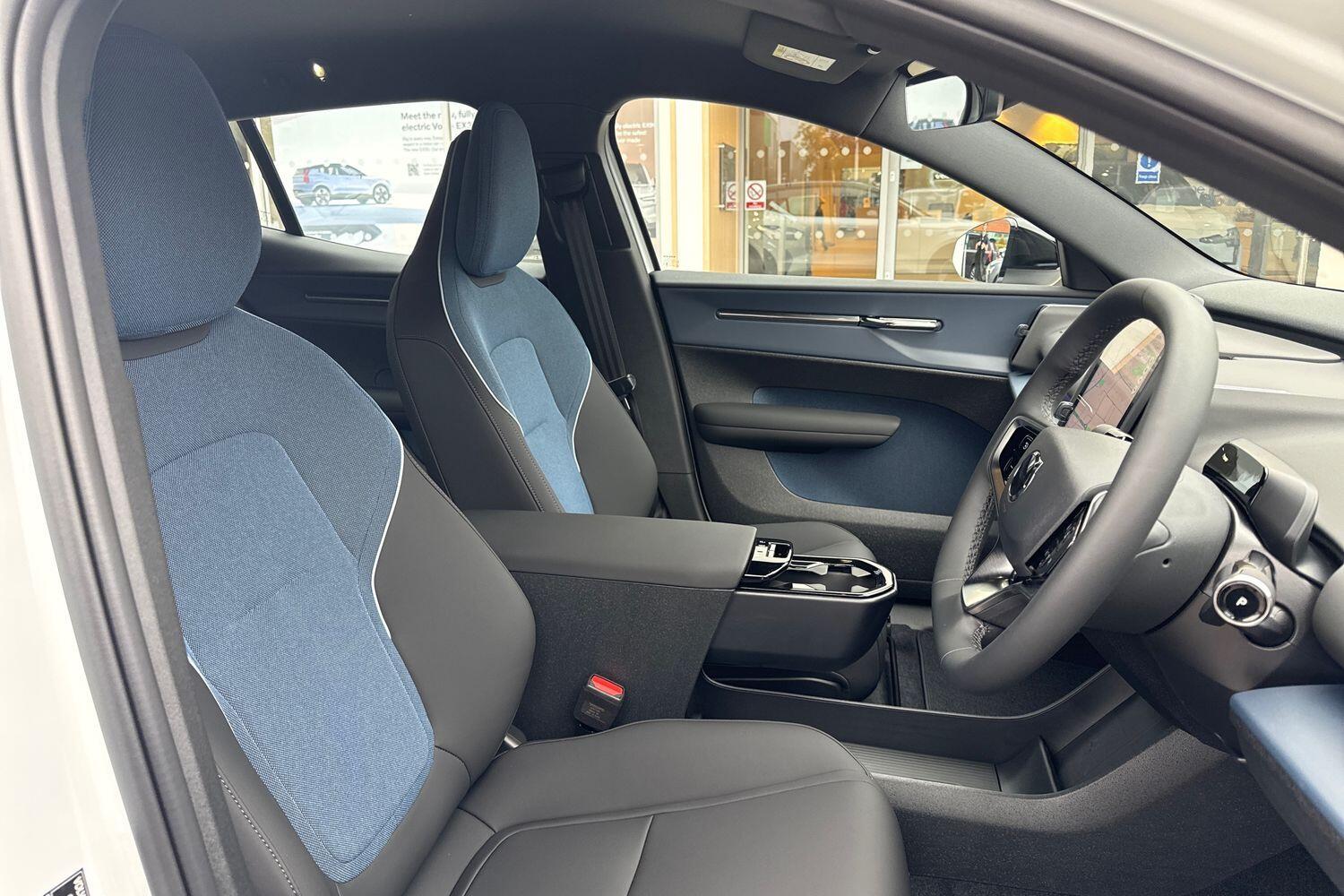 Used Volvo EX30 2025 for sale - 76326802: Photo 25