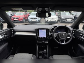 Used Volvo XC40 2023 for sale - 75400954: Photo