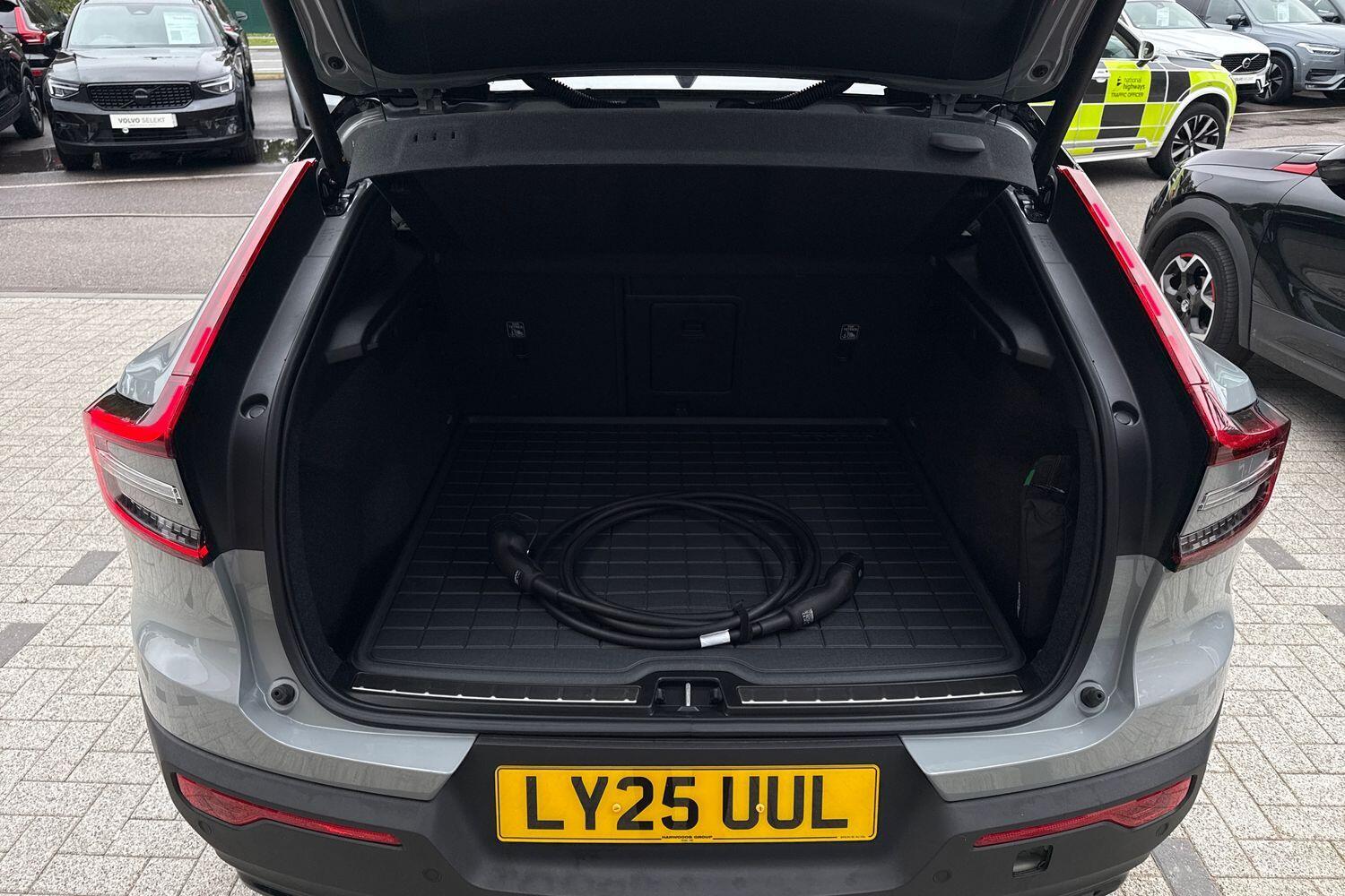 Used Volvo C40 2025 for sale - 76226656: Photo 18