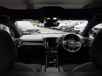 Used Volvo C40 2025 for sale - 76226656: Photo 3