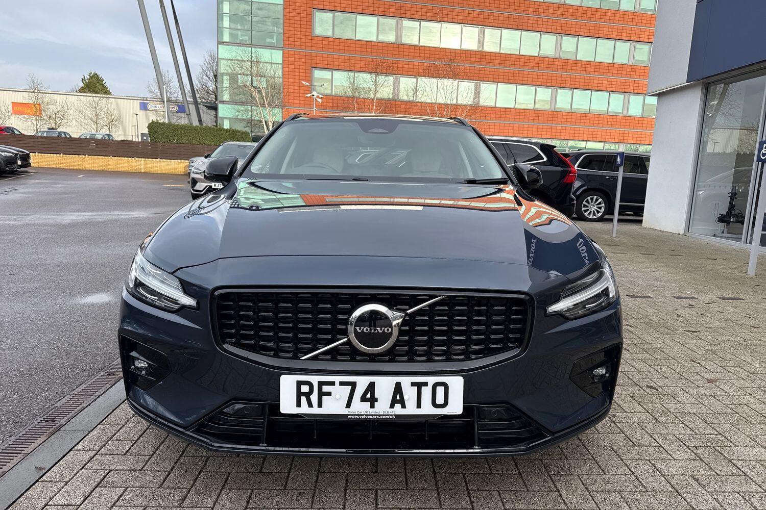 Used Volvo V60 2025 for sale - 77358326: Photo 13