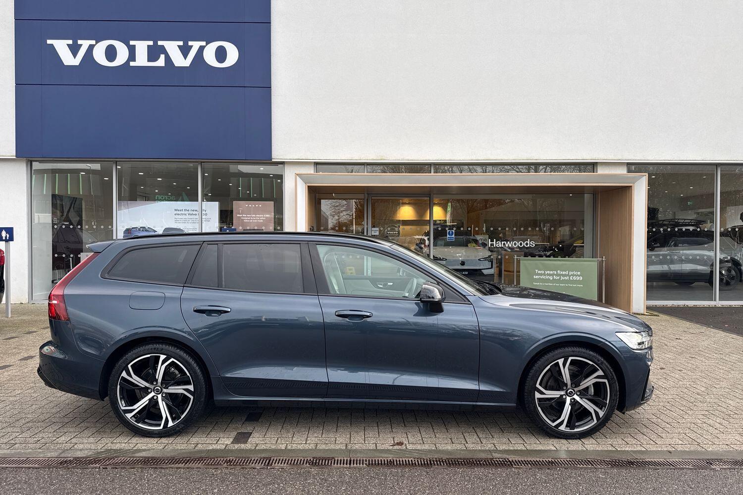 Used Volvo V60 2025 for sale - 77358326: Photo 2