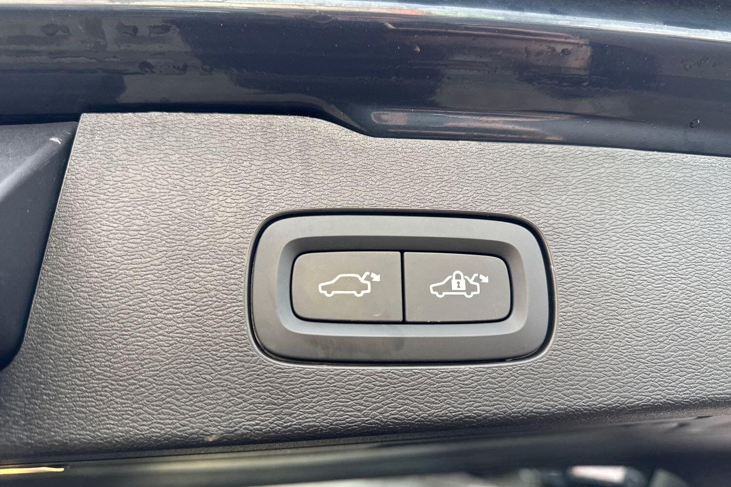 Used Volvo V60 2025 for sale - 77358326: Photo 21