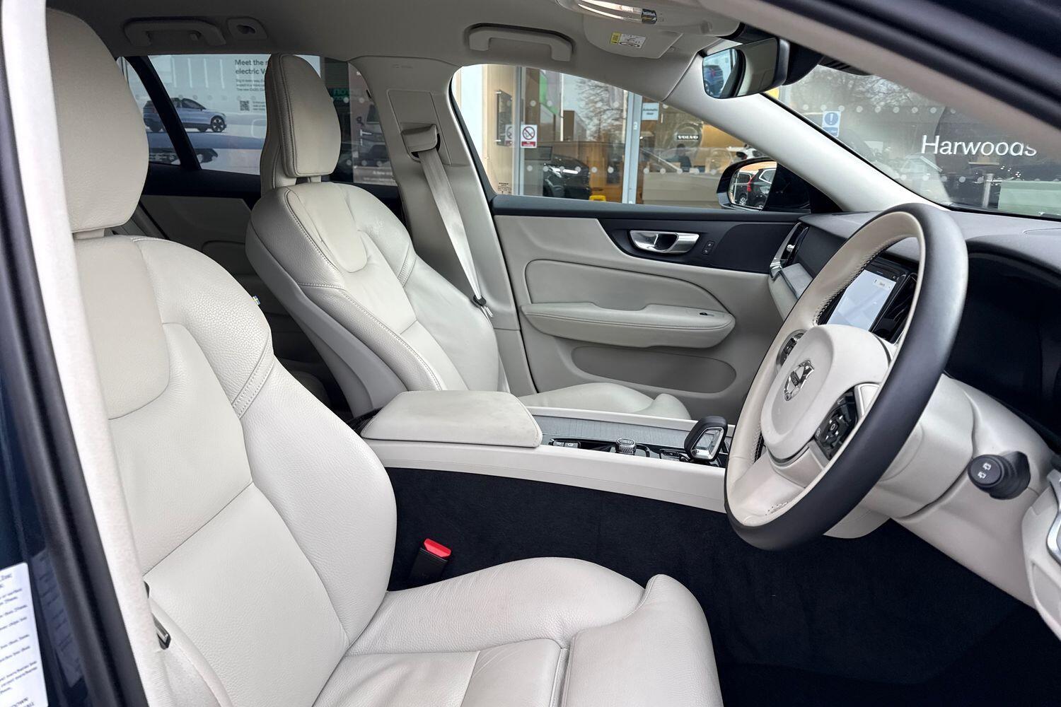 Used Volvo V60 2025 for sale - 77358326: Photo 26