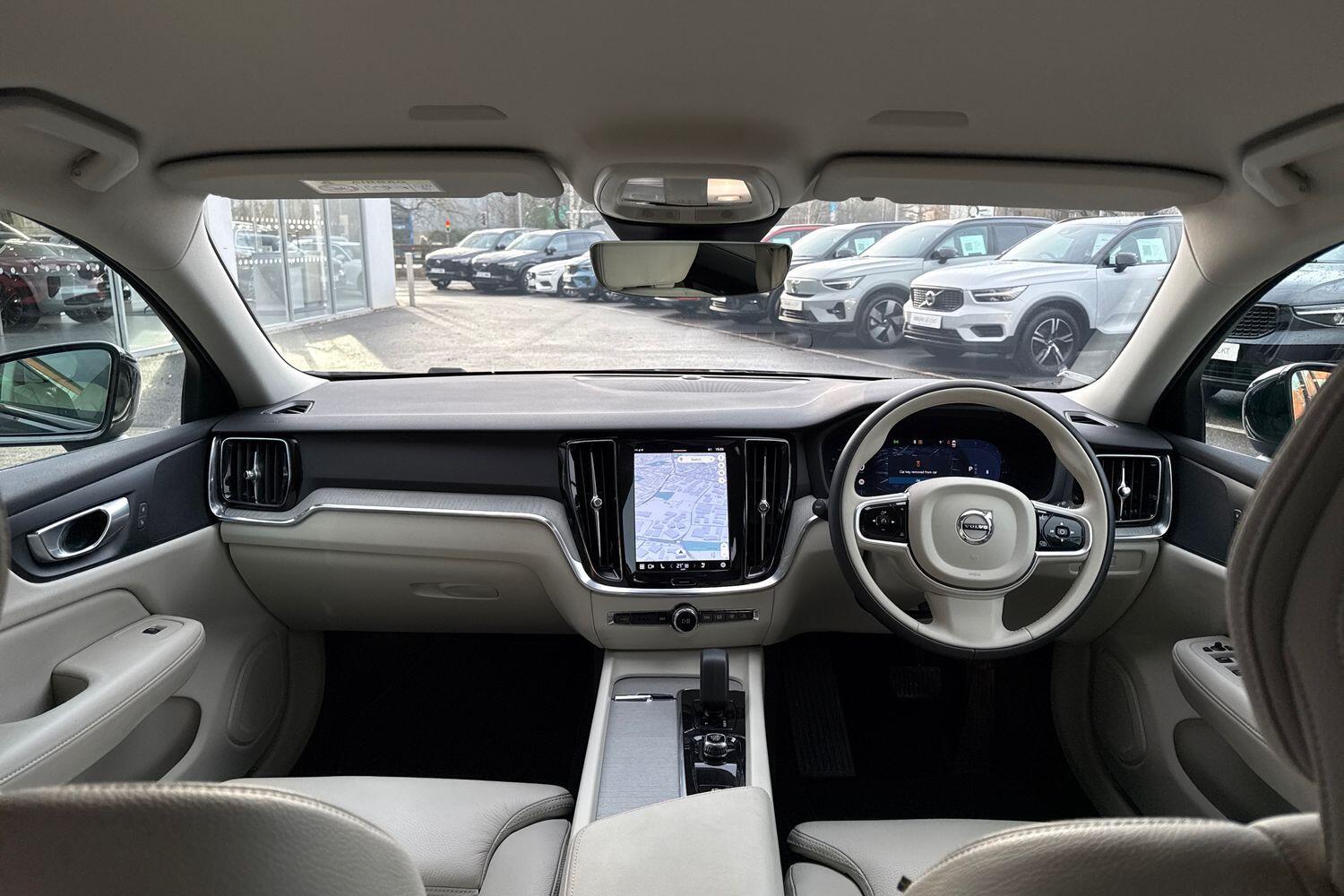 Used Volvo V60 2025 for sale - 77358326: Photo 3