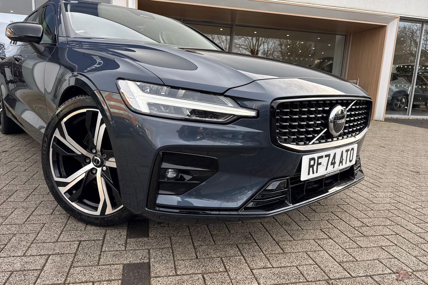 Used Volvo V60 2025 for sale - 77358326: Photo 7