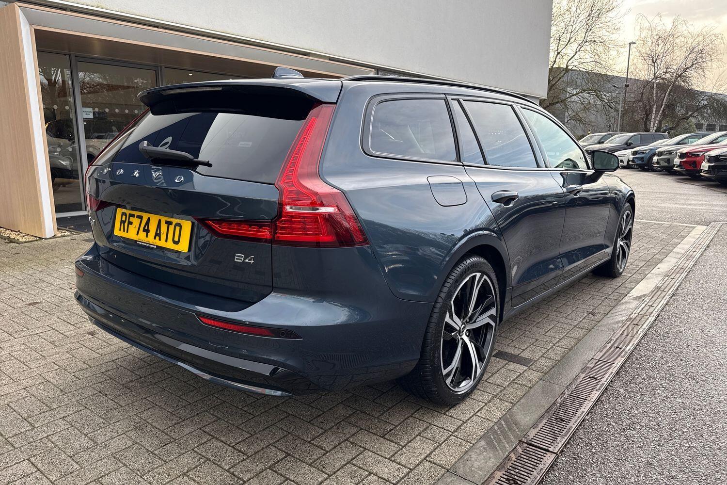 Used Volvo V60 2025 for sale - 77358326: Photo 8
