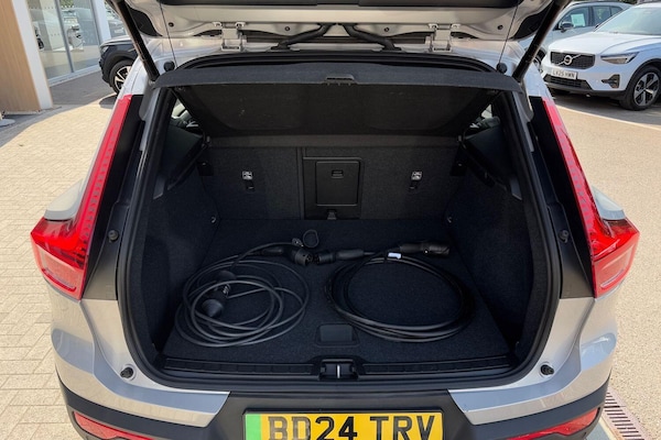 Used Volvo XC40 2024 for sale - 76296087: Photo 18