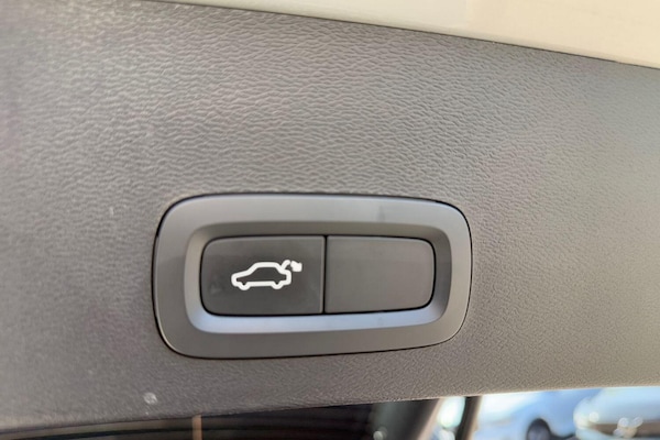 Used Volvo XC40 2024 for sale - 76296087: Photo 19