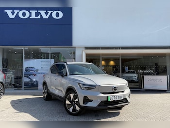 Used Volvo XC40 2024 for sale - 76296087: Photo