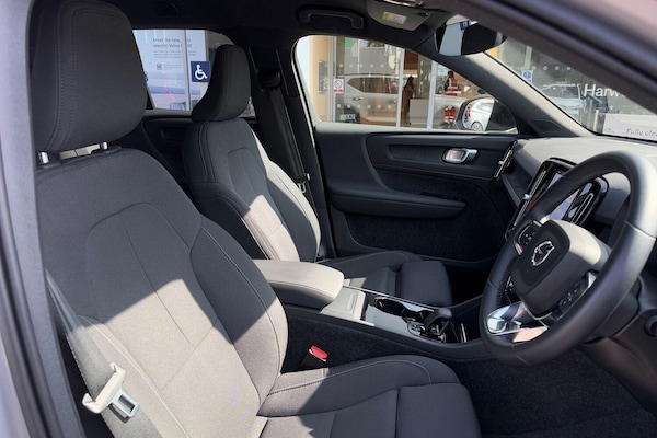 Used Volvo XC40 2024 for sale - 76296087: Photo 24