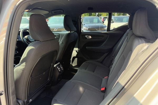 Used Volvo XC40 2024 for sale - 76296087: Photo 28