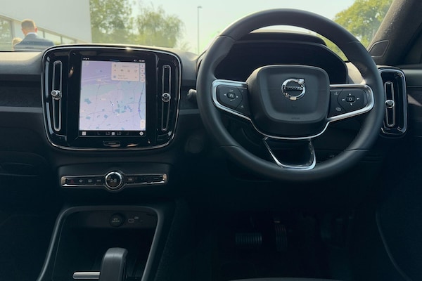 Used Volvo XC40 2024 for sale - 76296087: Photo 32