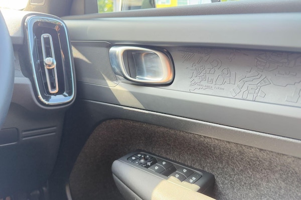 Used Volvo XC40 2024 for sale - 76296087: Photo 39