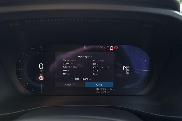 Used Volvo XC40 2024 for sale - 76296087: Photo 41