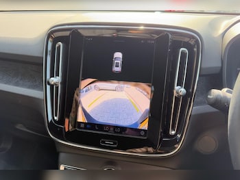 Used Volvo XC40 2024 for sale - 76296087: Photo