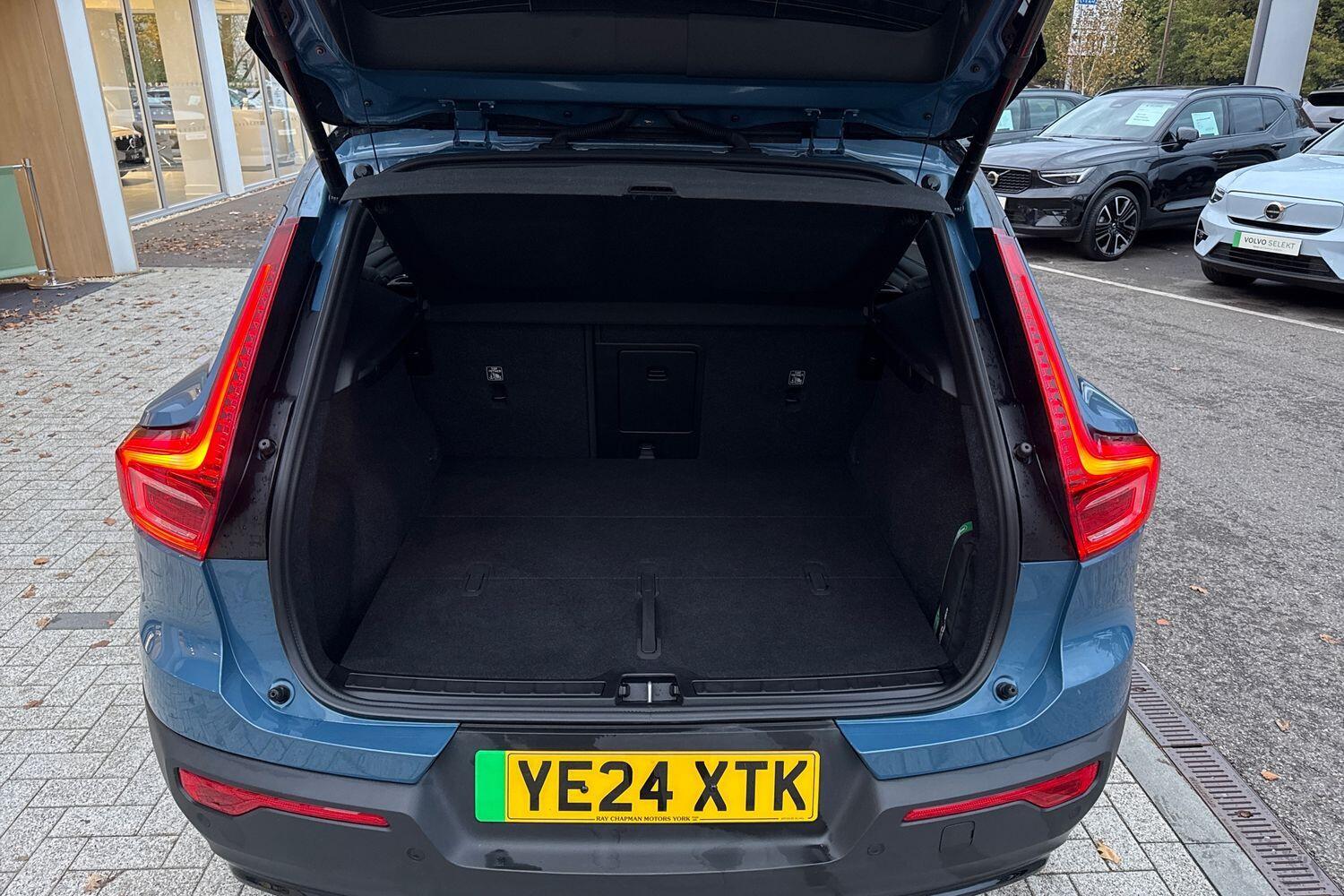 Used Volvo XC40 2024 for sale - 76597377: Photo 20