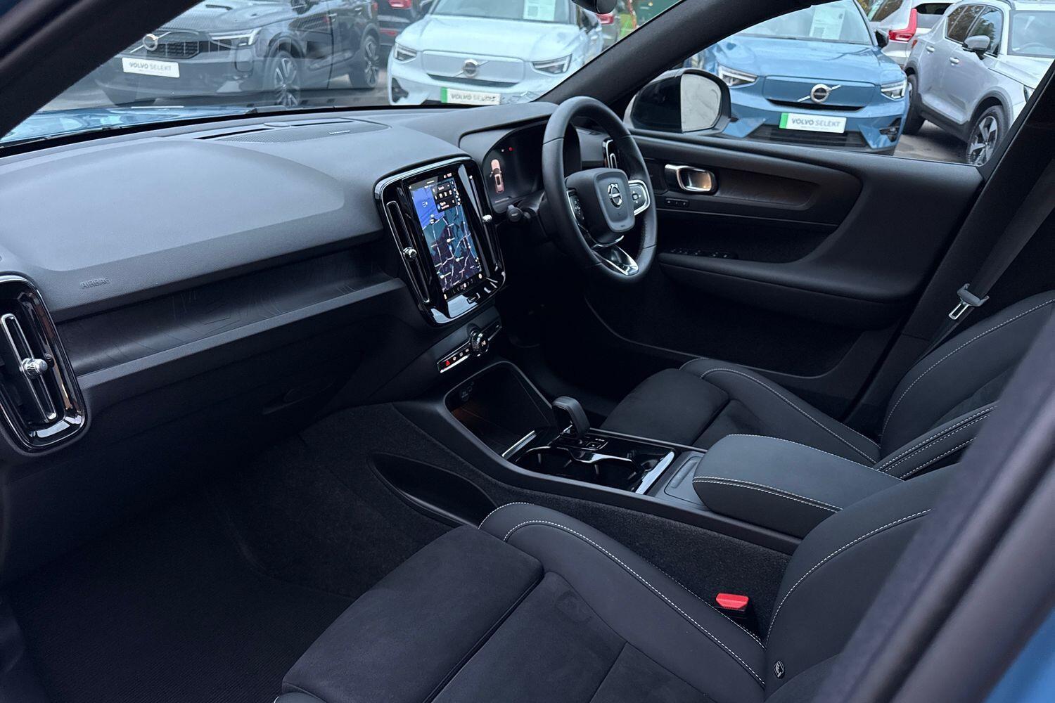 Used Volvo XC40 2024 for sale - 76597377: Photo 27