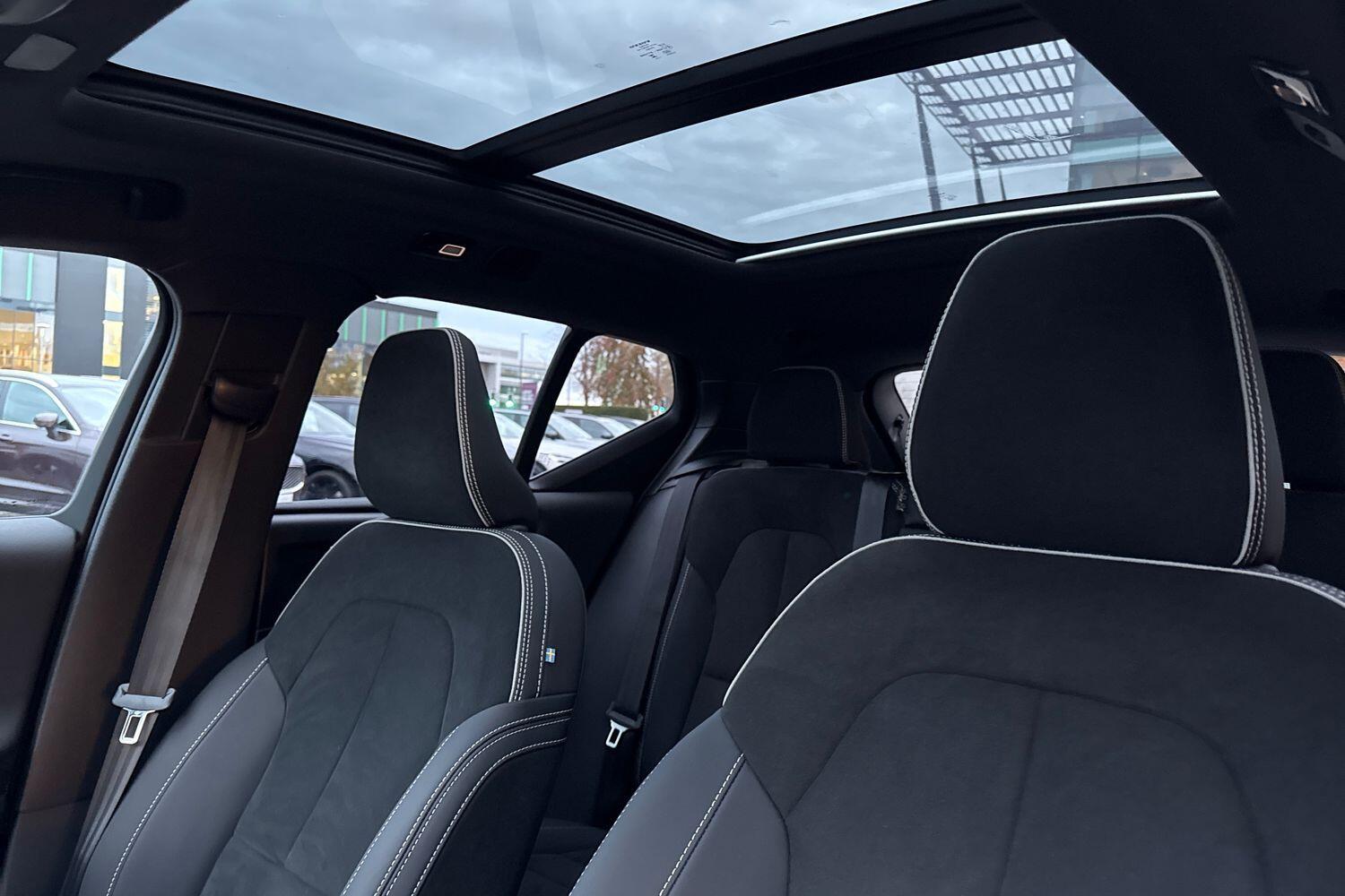 Used Volvo XC40 2024 for sale - 76597377: Photo 29