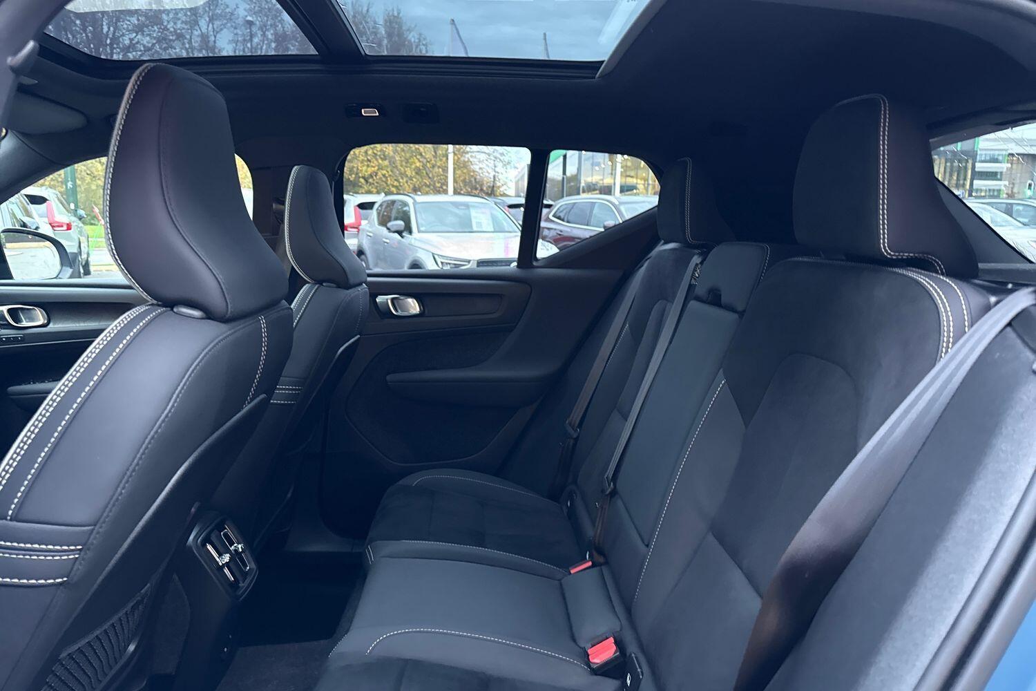 Used Volvo XC40 2024 for sale - 76597377: Photo 30