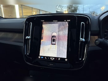 Used Volvo XC40 2024 for sale - 76597377: Photo