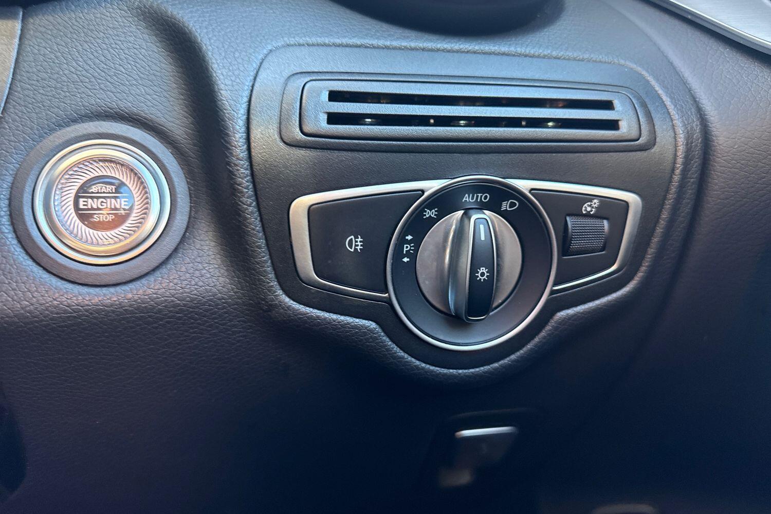 Used Mercedes-Benz GLC 2022 for sale - 76200740: Photo 41