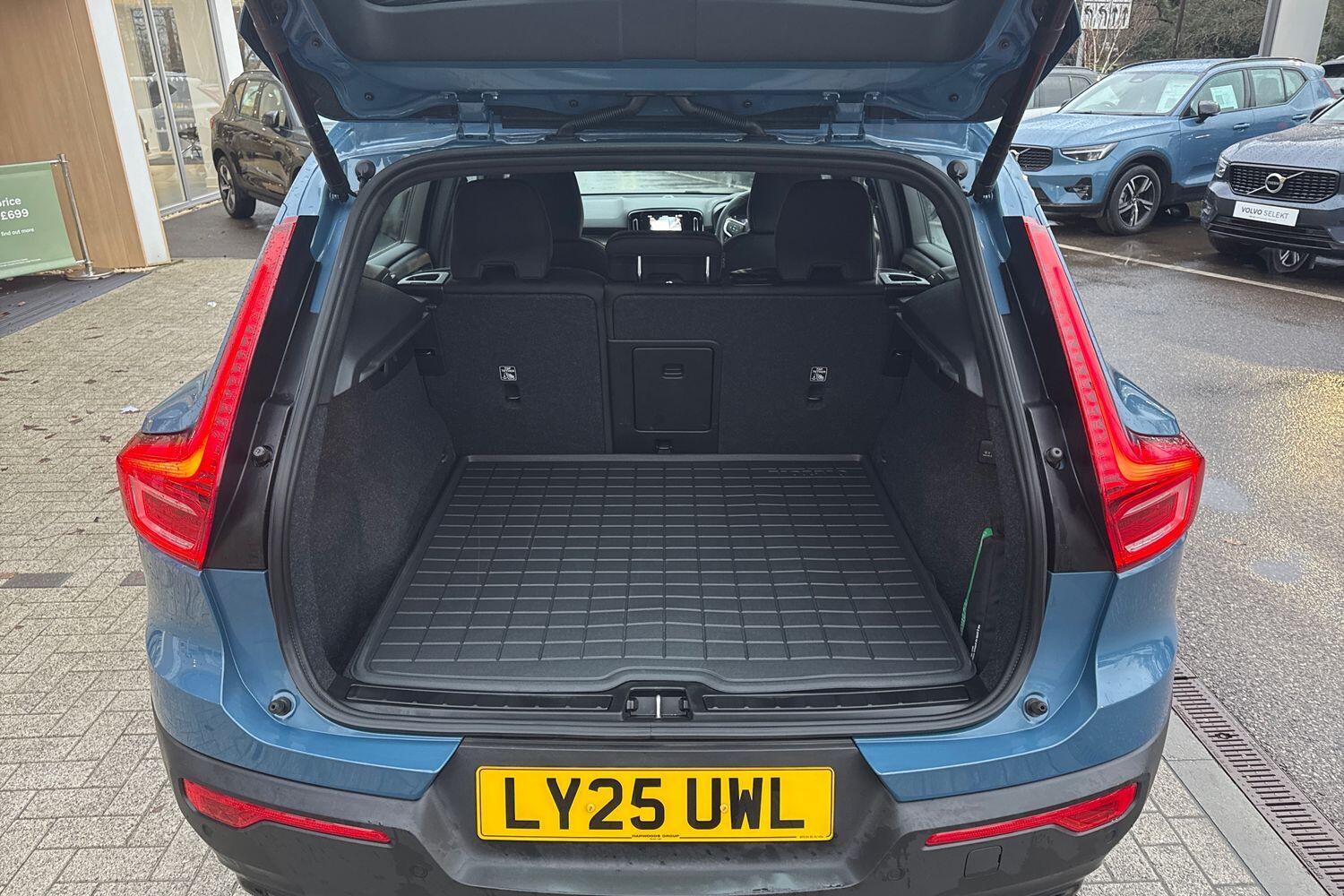 Used Volvo XC40 for sale - 77290795: Photo 19