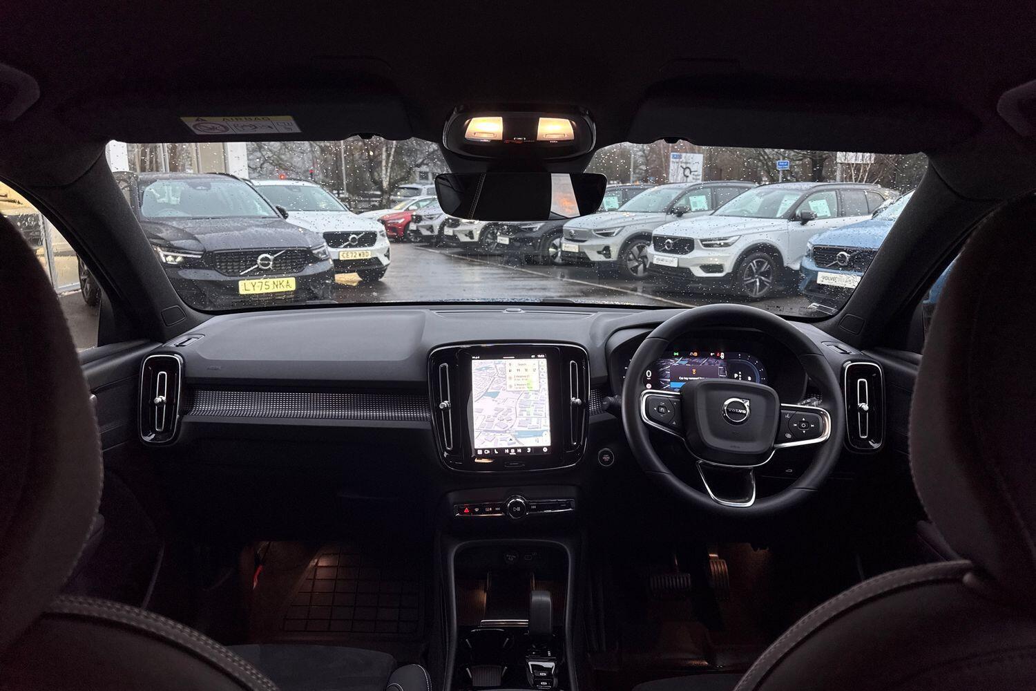 Used Volvo XC40 for sale - 77290795: Photo 3