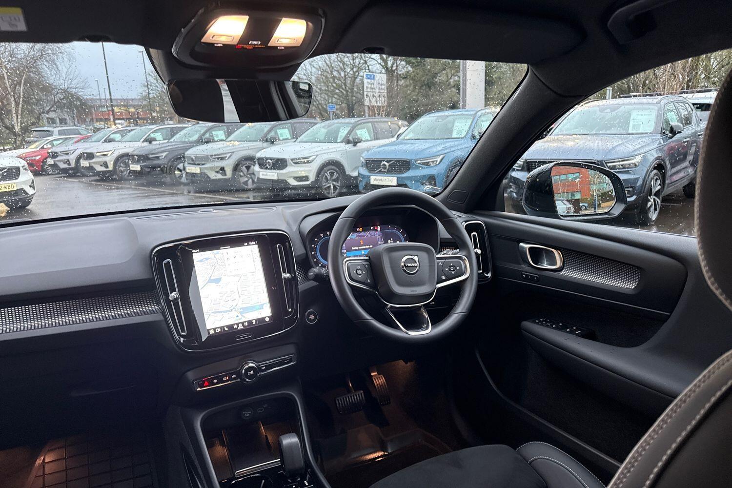 Used Volvo XC40 for sale - 77290795: Photo 32