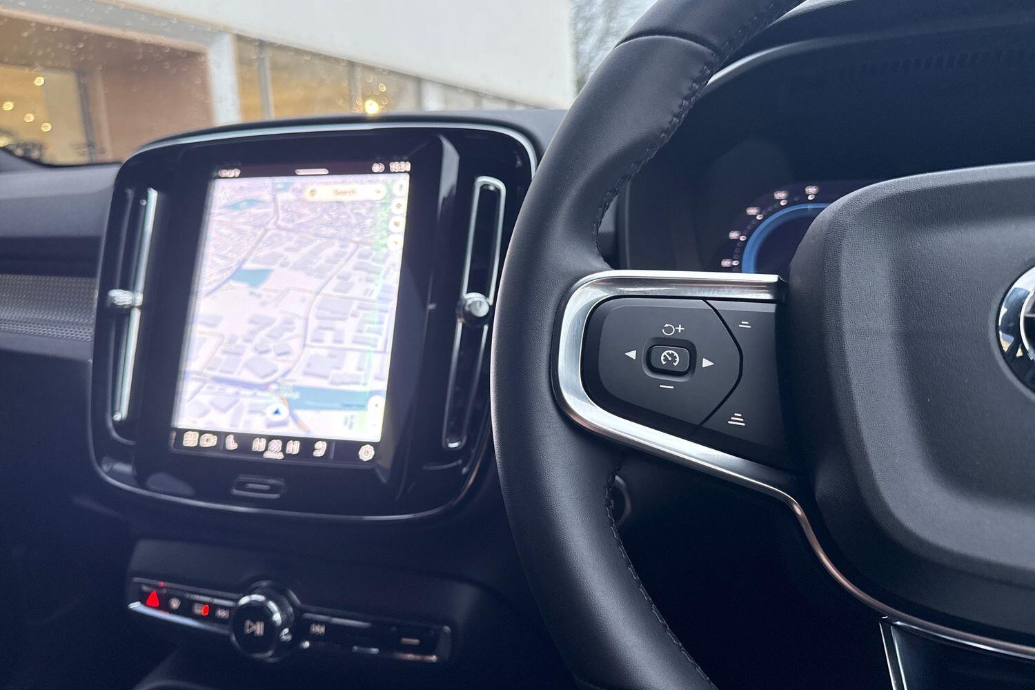 Used Volvo XC40 for sale - 77290795: Photo 35