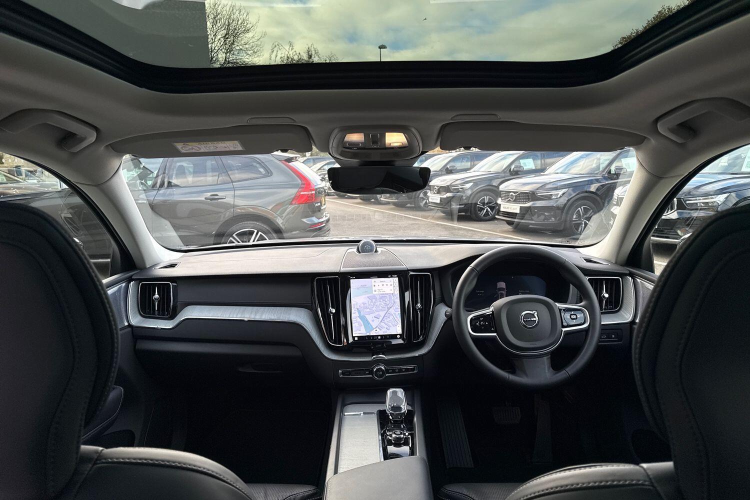 Used Volvo XC60 2025 for sale - 77575346: Photo 3