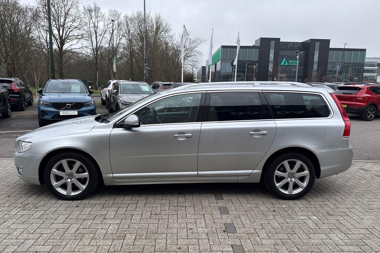 Used Volvo V70 2016 for sale - 77331190: Photo 11