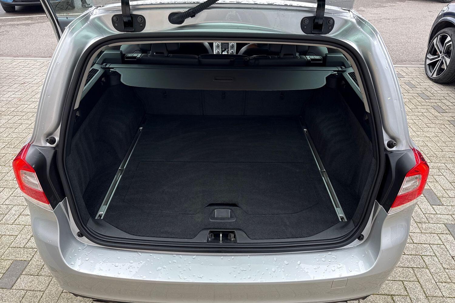 Used Volvo V70 2016 for sale - 77331190: Photo 20