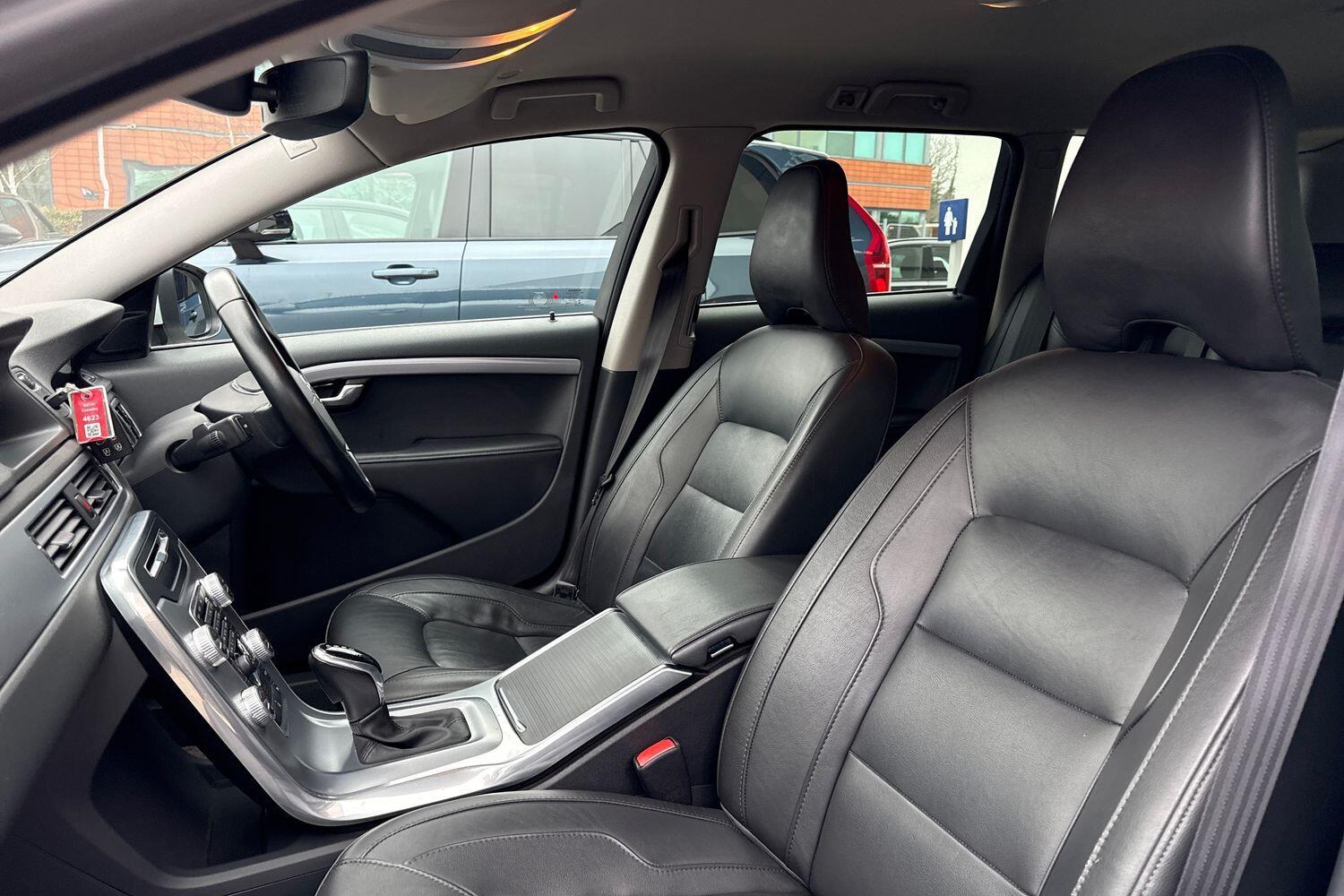 Used Volvo V70 2016 for sale - 77331190: Photo 28