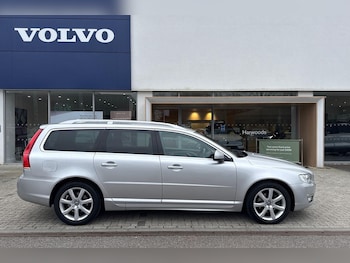 Used Volvo V70 2016 for sale - 77331190: Photo