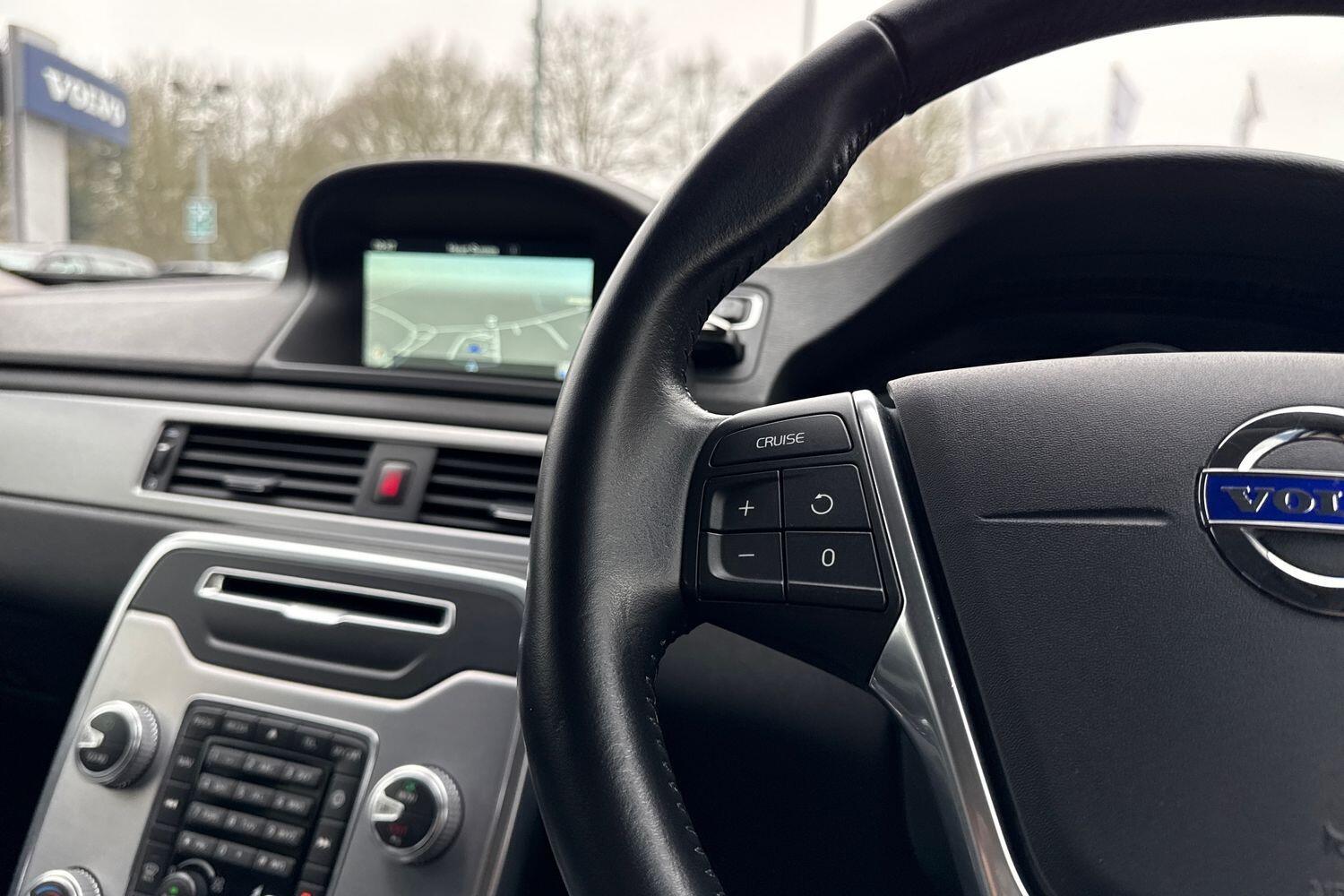 Used Volvo V70 2016 for sale - 77331190: Photo 36