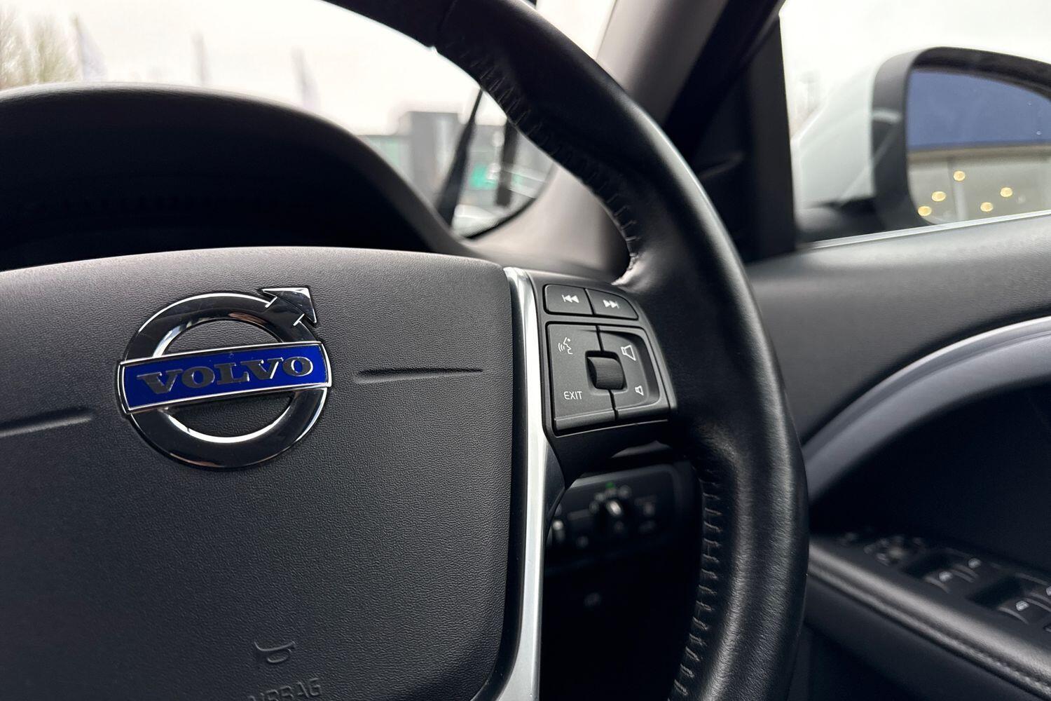 Used Volvo V70 2016 for sale - 77331190: Photo 37